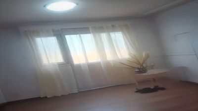 孟狐狸夏末生活整理系列视频封面，温暖日光室内场景，展示整洁有质感的生活空间